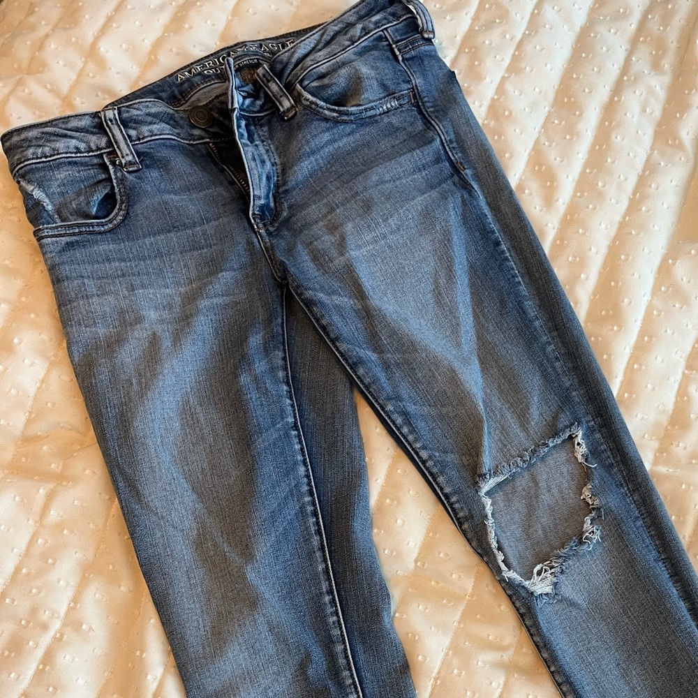 AE Size 6 Jeans